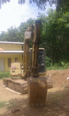 ขายรถแบคโฮพร้อมรถบรรทุก 6 ล้อท้ายลาด KOMATSU PC60-6 กับ อีซูซุ 175 แรงม้า ราคา 750000 ขายรถแบคโฮพร้อมรถบรรทุก 6 ล้อท้ายลาด KOMATSU PC60-6 กับ อีซูซุ 175 แรงม้า ราคา 750000