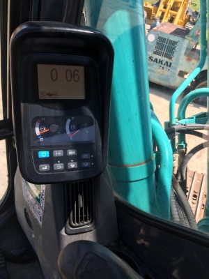 KOBELCO รุ่น: SK200-8 KOBELCO รุ่น: SK200-8