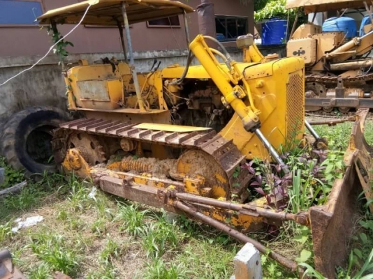 CAT D4