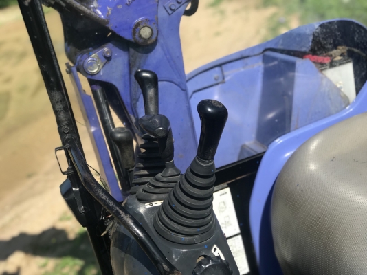 รถแม็คโค โคมัสซุ ยูยู 50Cc รถแม็คโค โคมัสซุ ยูยู 50Cc