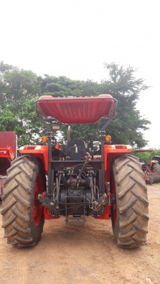 ขายรถแทรกเตอร์มือสอง