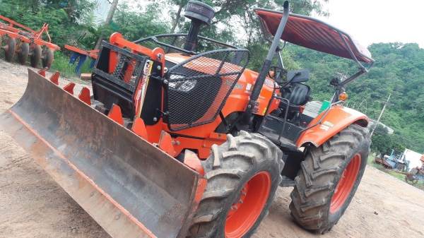 ขายรถแทรกเตอร์มือสอง