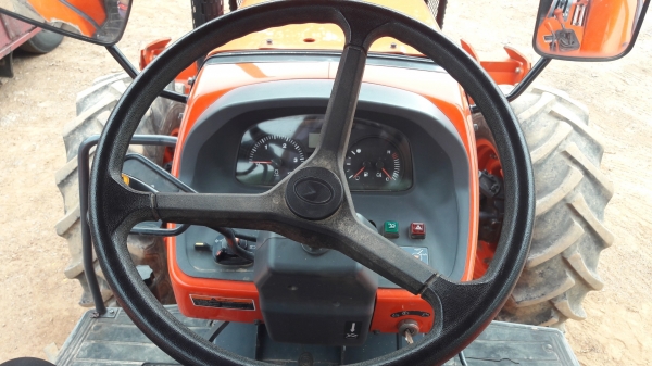 ขายรถแทรกเตอร์มือสอง