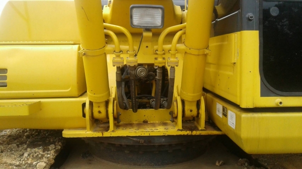 ขาย pc 200-8 รถสวย แอร์เย็น ช่วงล่างแน่น รถพร้อมออกงาน รถอยู่ ลพบุรี สนใจติดต่อได้ที่0802719535 คุณเบียร์