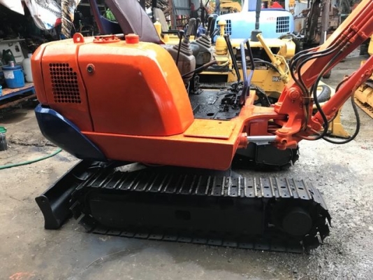 Hitachi ex22สภาพดีเก่าญี่ปุ่น มีใบอินวอยไม่เคยใช้ในไทย