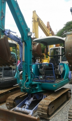 PC30-7 komatsu ปั้มนิ้ว เครื่องดำ  @440,00บาท รถสวยพร้อมใช้สนใจโทรเลย ☎ 081-989-1989 + ID LINE :rangrayong หรั่งครับ