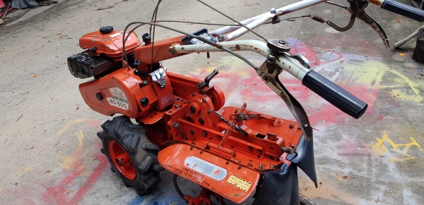 รถพรวนดิน สาดดิน พร้อมใช้งาน รถพรวนดิน สาดดิน พร้อมใช้งาน