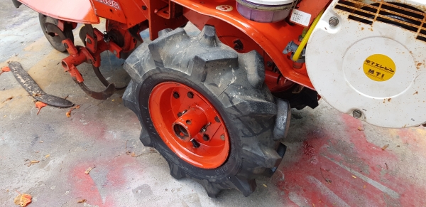 รถพรวนดิน สาดดิน พร้อมใช้งาน รถพรวนดิน สาดดิน พร้อมใช้งาน