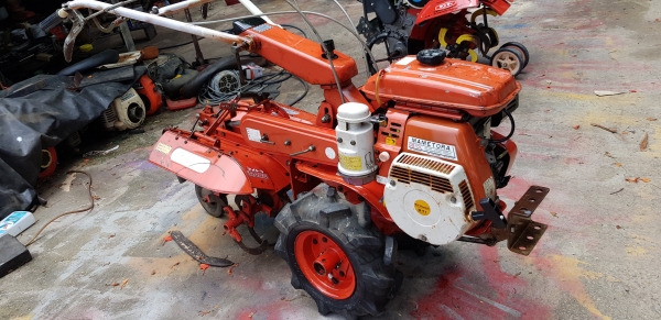 รถพรวนดิน สาดดิน พร้อมใช้งาน รถพรวนดิน สาดดิน พร้อมใช้งาน