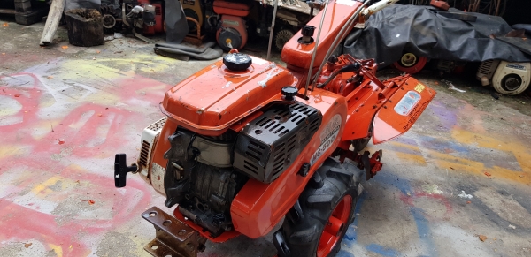 รถพรวนดิน สาดดิน พร้อมใช้งาน รถพรวนดิน สาดดิน พร้อมใช้งาน