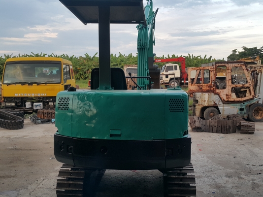 รถแบคโฮ KOBELCO SK032 รถเก่านอกนำเข้า ยังไม่เคยใช้งานในไทย มีลายแย็กติดจากนอก เครื่องดี ปั๊มแรง โซ่หนา เอวแน่น สภาพพร้อมใช้งาน มีเอกสารใบอินวอยซ์ มี VDO การทำงานให้ชม