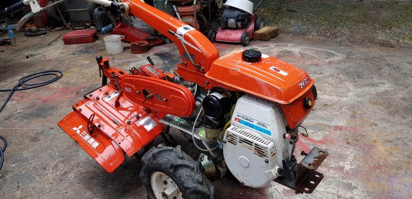 รถพรวนดิน สาดดิน