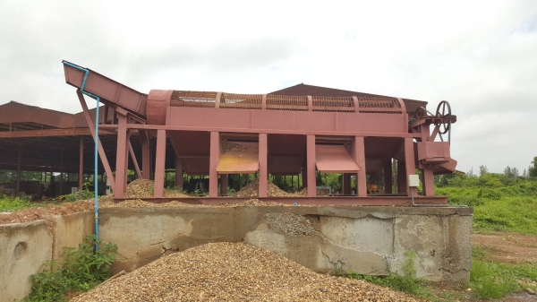 ขาย เครื่องร่อนแยกขนาดหิน ใช้งานเลย ราคาต่อรองได้ครับ