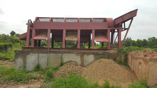 ขาย เครื่องร่อนแยกขนาดหิน ใช้งานเลย ราคาต่อรองได้ครับ