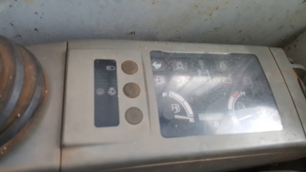 ขาย แบคโฮ KOBELCO SK75UR-2 เอกสารใบอินวอยซ์ เครื่องดี ปั้มดี ช่วงล่างเต็ม