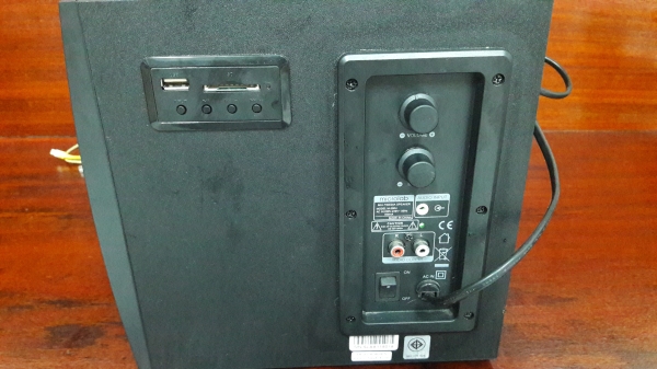 ขายลำโพง Micro lab 2.1 ครบกล่อง