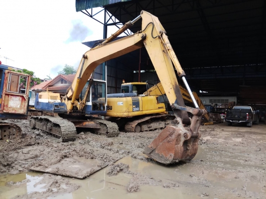 KOMATSU PC 200-5