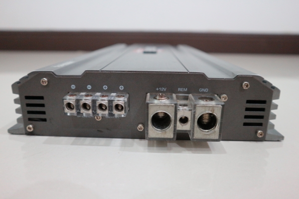 เพาเวอร์แอมป์ Class D 4000 วัตต์ ยี่ห้อ Stronger รุ่น STG-2000LMT สภาพใหม่ เพาเวอร์แอมป์ Class D 4000 วัตต์ ยี่ห้อ Stronger รุ่น STG-2000LMT สภาพใหม่