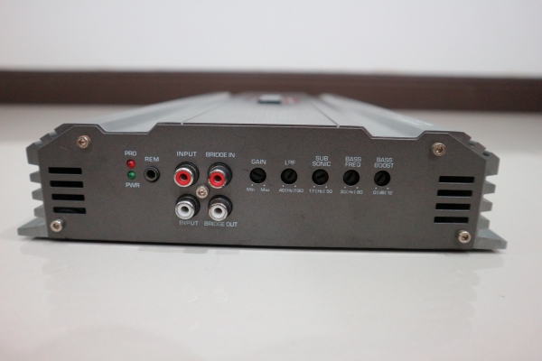 เพาเวอร์แอมป์ Class D 4000 วัตต์ ยี่ห้อ Stronger รุ่น STG-2000LMT สภาพใหม่ เพาเวอร์แอมป์ Class D 4000 วัตต์ ยี่ห้อ Stronger รุ่น STG-2000LMT สภาพใหม่