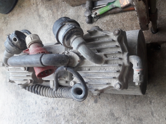 ขาย !! ปั้มลมติดมอเตอร์ในตัว.ขนาด3แรง3สาย.พร้อมใช้งาน