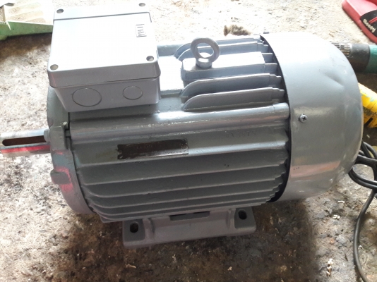 ขาย !! มอเตอร์.อิเล็คทิม.ขนาด10แรง380v.รอบ1445พร้อมใช้งาน