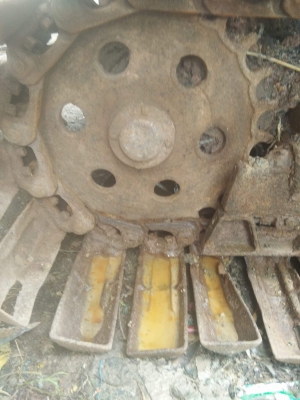 ขายรถแทร็กเตอร์D2-5PL สภาพพร้อมใช้งาน เครื่องดี ช่วงล่างดี ใบแทร็กสวย ราคาต่อลองคุยกันได้ โทร0616613023 แพรว