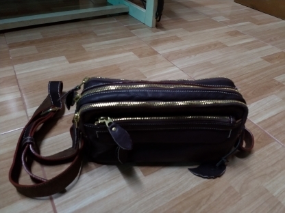 กระเป๋าชาย หนังแท้ งาน handmade สภาพ 99\%