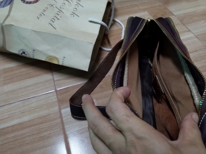 กระเป๋าชาย หนังแท้ งาน handmade สภาพ 99\%