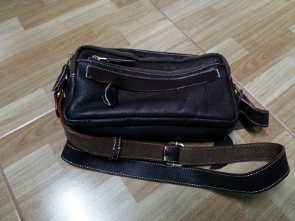 กระเป๋าชาย หนังแท้ งาน handmade สภาพ 99\%