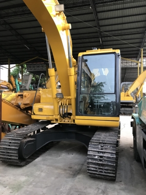 PC120-6 รถนอกสวยๆชั่วโมงน้อยๆเอกสารครบๆพร้อมใช้ ช่วงล่างเต็มเอวแน่น ราคา1, 200,000บาทดูแล้วสนใจโทรหาหรั่ง ☎ 081-989-1989+ ID LINE :rangrayong หรั่งครับ