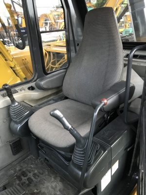 PC120-6 รถนอกสวยๆชั่วโมงน้อยๆเอกสารครบๆพร้อมใช้ ช่วงล่างเต็มเอวแน่น ราคา1, 200,000บาทดูแล้วสนใจโทรหาหรั่ง ☎ 081-989-1989+ ID LINE :rangrayong หรั่งครับ