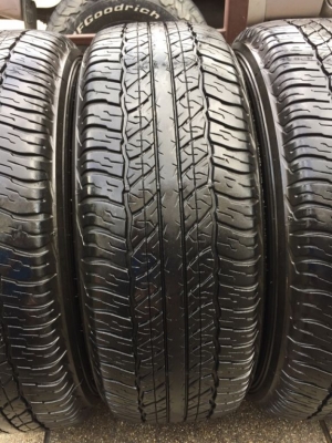 ยาง Dunlop 265 65 17 กลางปี17 ดอกเต็ม เนื้อนิ่มๆ ใช้ยาว ราคาไม่แพง