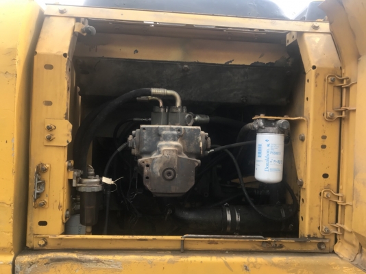 Pc200 komatsu เครื่องดีปั้มดีเอวดี ปี05สภาพพร้อมใช้งาน Pc200 komatsu เครื่องดีปั้มดีเอวดี ปี05สภาพพร้อมใช้งาน