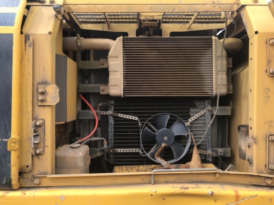 Pc200 komatsu เครื่องดีปั้มดีเอวดี ปี05สภาพพร้อมใช้งาน Pc200 komatsu เครื่องดีปั้มดีเอวดี ปี05สภาพพร้อมใช้งาน