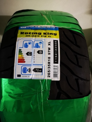 265/35/18 เส้นละ2,900 ปี18 TriAce Racing King AD09