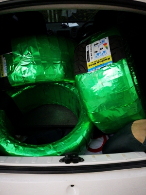 265/35/18 เส้นละ2,900 ปี18 TriAce Racing King AD09