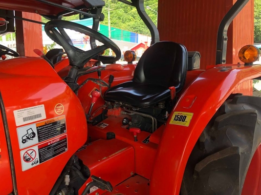 ขายแทรกเตอร์