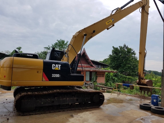 ขายรถแบคโฮ CAT 320D2 บูมยาว ใช้งาน 3 พันชั่วโมง สภาพนางงามจักวาล สวย แน่น เต็มทุกจุด