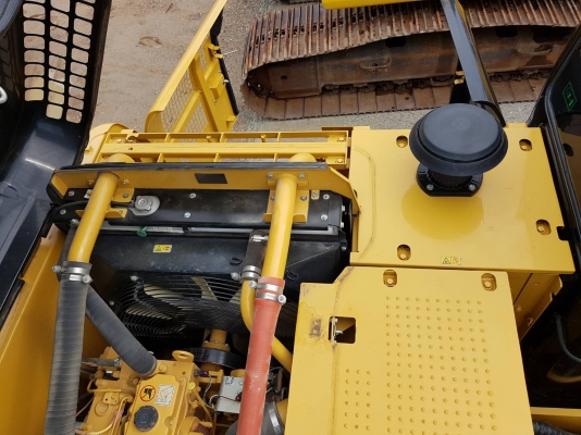 ขายรถแบคโฮ CAT 320D2 บูมยาว ใช้งาน 3 พันชั่วโมง สภาพนางงามจักวาล สวย แน่น เต็มทุกจุด