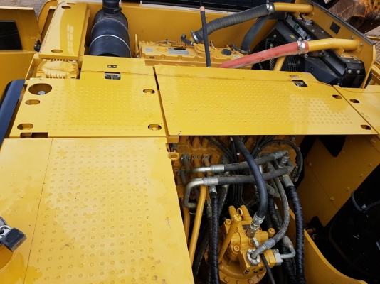 ขายรถแบคโฮ CAT 320D2 บูมยาว ใช้งาน 3 พันชั่วโมง สภาพนางงามจักวาล สวย แน่น เต็มทุกจุด