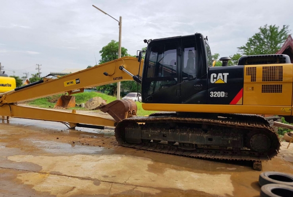 ขายรถแบคโฮ CAT 320D2 บูมยาว ใช้งาน 3 พันชั่วโมง สภาพนางงามจักวาล สวย แน่น เต็มทุกจุด