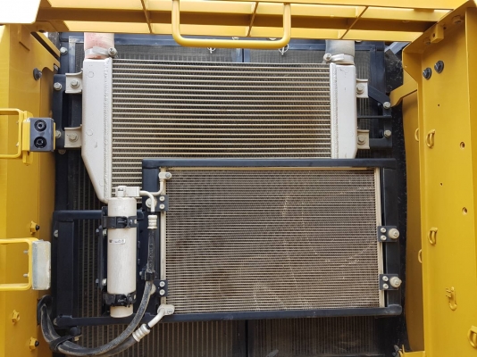 ขายรถแบคโฮ CAT 320D2 บูมยาว ใช้งาน 3 พันชั่วโมง สภาพนางงามจักวาล สวย แน่น เต็มทุกจุด