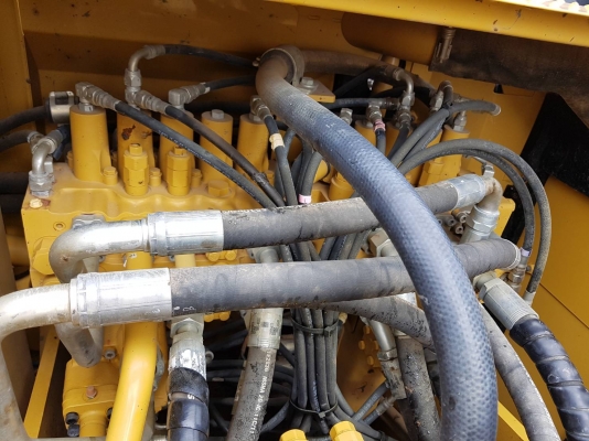 ขายรถแบคโฮ CAT 320D2 บูมยาว ใช้งาน 3 พันชั่วโมง สภาพนางงามจักวาล สวย แน่น เต็มทุกจุด