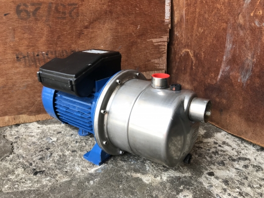 ขายปั้มน้ำหัวสแตนเลส Ebara 1.5HP. 220V ไฟบ้าน made in Italy ขนาดเข้า 1.5นิ้ว ออก 1.2นิ้ว สภาพสวยมากเดิมๆ วิ่งนิ่ม พร้อมใช้งาน