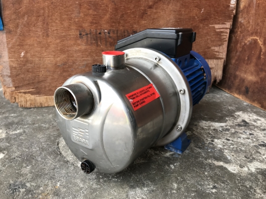 ขายปั้มน้ำหัวสแตนเลส Ebara 1.5HP. 220V ไฟบ้าน made in Italy ขนาดเข้า 1.5นิ้ว ออก 1.2นิ้ว สภาพสวยมากเดิมๆ วิ่งนิ่ม พร้อมใช้งาน