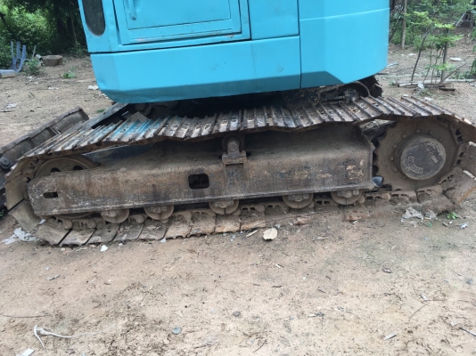 ขาย Komatsu 75UU. เครื่อง 4D95L-1 เครื่องดี ปั้มแรง  ไม่มีโหลด เทร็คสวย  สนใจติดต่อ 085-7484184