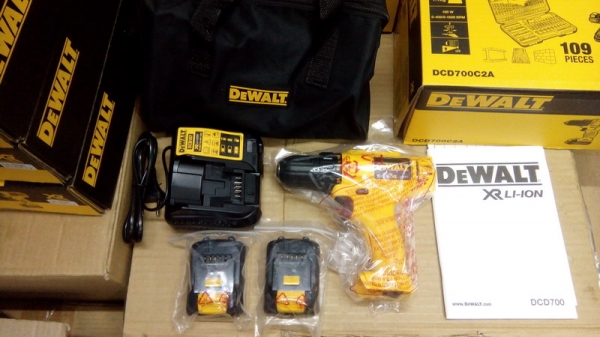 สว่านไร้สาย DeWALT10.8V. รุ่นDCD700C2A-B1(ของแท้ )จัดโปรลดราคาพิเศษ