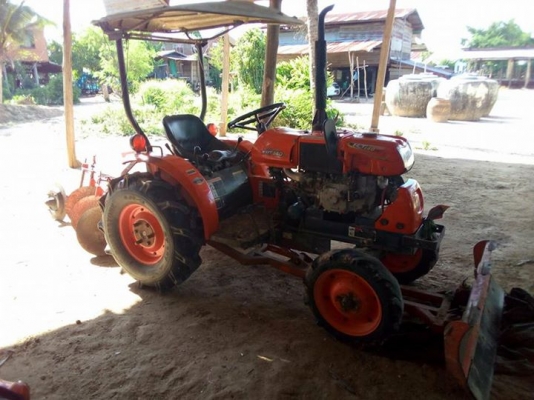 KRT140 พร้อมใช้สวยๆๆ เครื่องดี ดันหน้าพาลหลังสมบูรณ์