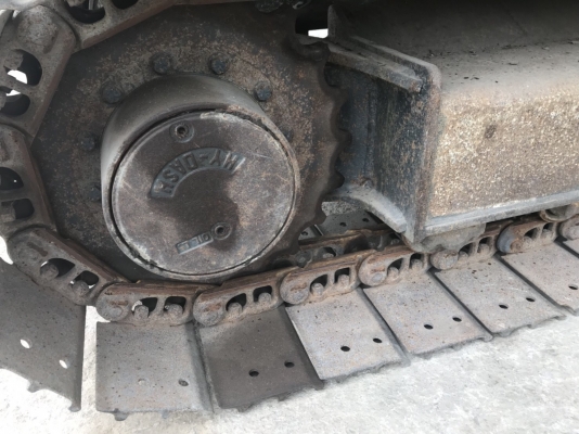 Komatsu PC60-7 รถเก่าญี่ปุ่น สภาพพร้อมใช้งาน เครื่องปั๊มดี ราคาต่อรองได้ สนใจติดต่อ0813553478(คุณโย)