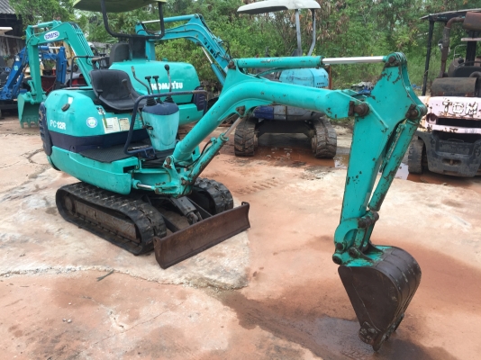 ขายโคมัสสุpc12-8 ขึ้นกะบะได้ พร้อมใช้งาน 089-8374018